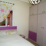 Feels Like Home, Nice Apartment With Terrace In City Center, Free Private Parking, Val Fleuri Maarif
