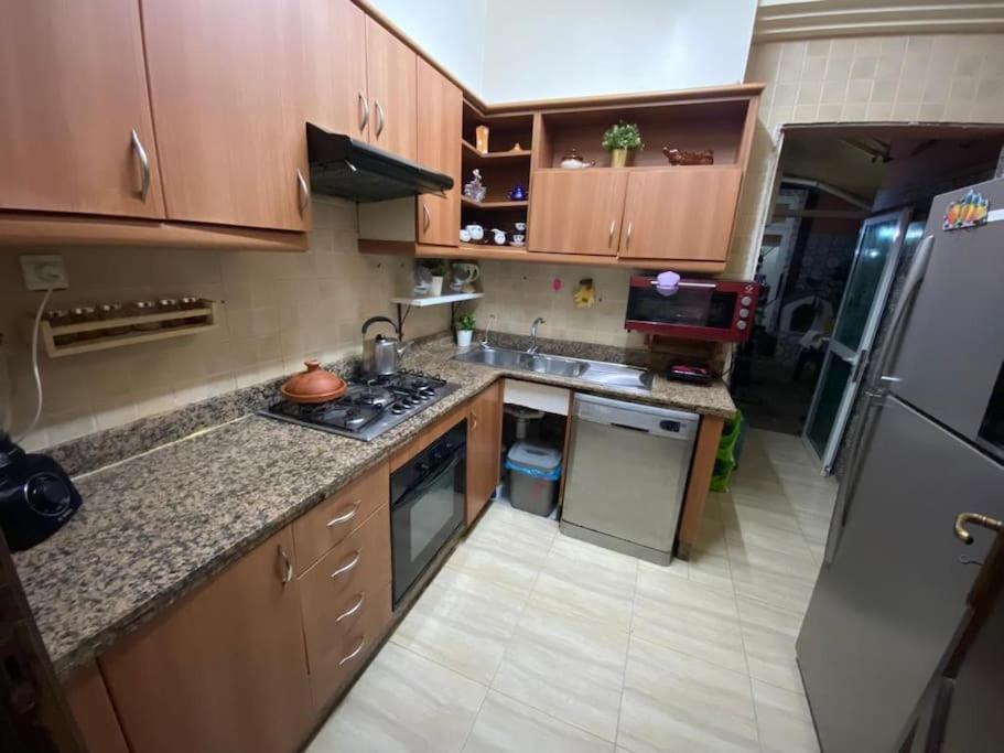 Apartment Feels Like Home, With Terrace In Center, Free Private Parking, Val Fleuri Maarif *