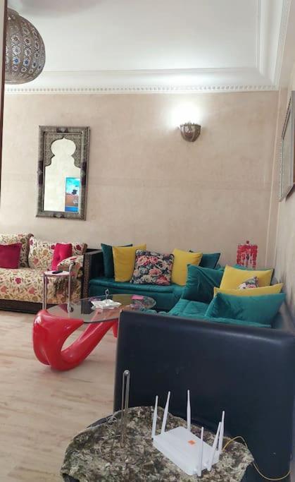 Apartment Feels Like Home, With Terrace In Center, Free Private Parking, Val Fleuri Maarif Casablanca